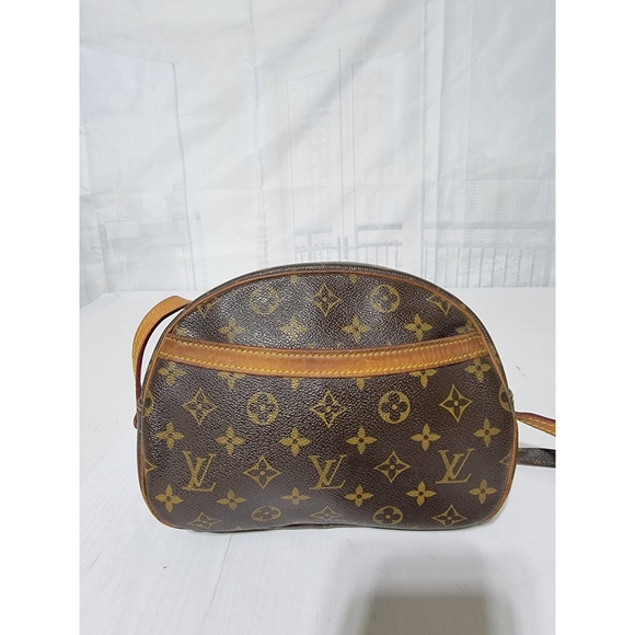 Louis Vuitton Monogram Blois Crossbody Bag Brown - Picture 8 of 15